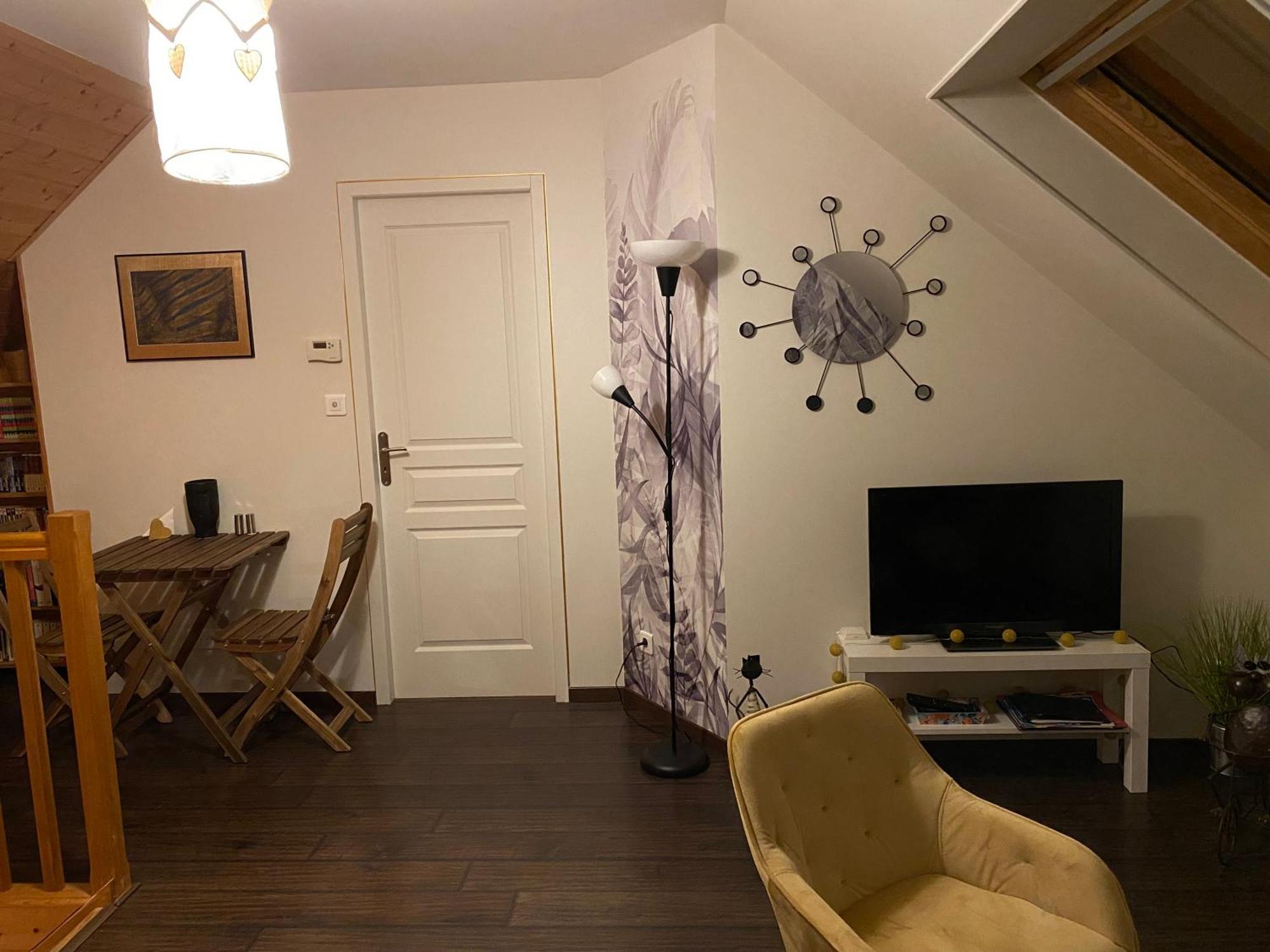 Chambre D'Hotes Proximite Circuit Prenois Buitenkant foto